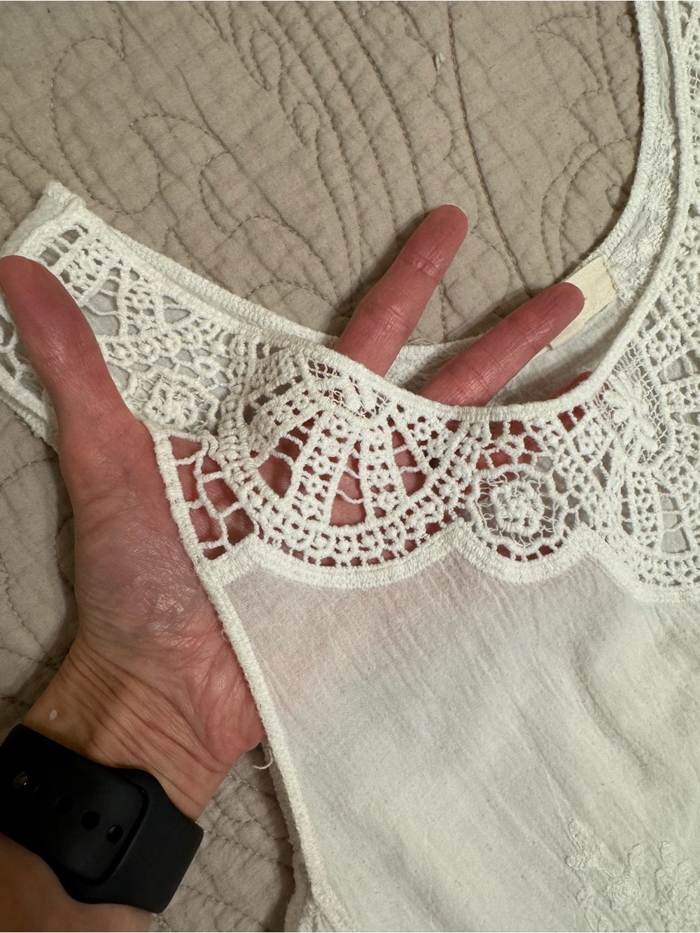Adiva White Crochet Lace Tank Top - Picture 3 of 8
